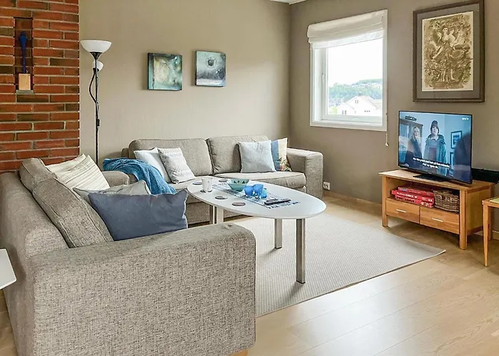 3 Bedroom Awesome In * Mandal